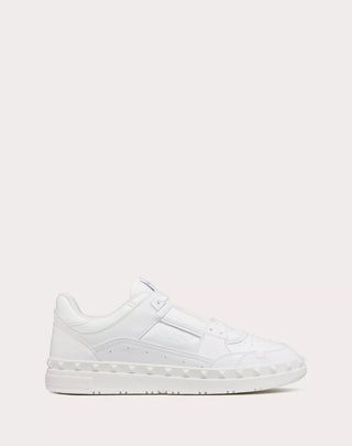 VALENTINO Sneaker Low top in vitello Freedots - Moda & Modi Luxury