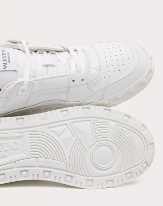 VALENTINO Sneaker Low top in vitello Freedots - Moda & Modi Luxury
