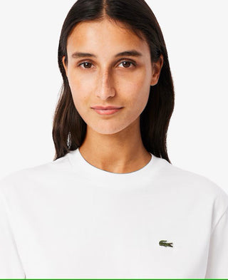 T-shirt LACOSTE da donna in morbido cotone relaxed - Moda & Modi Luxury